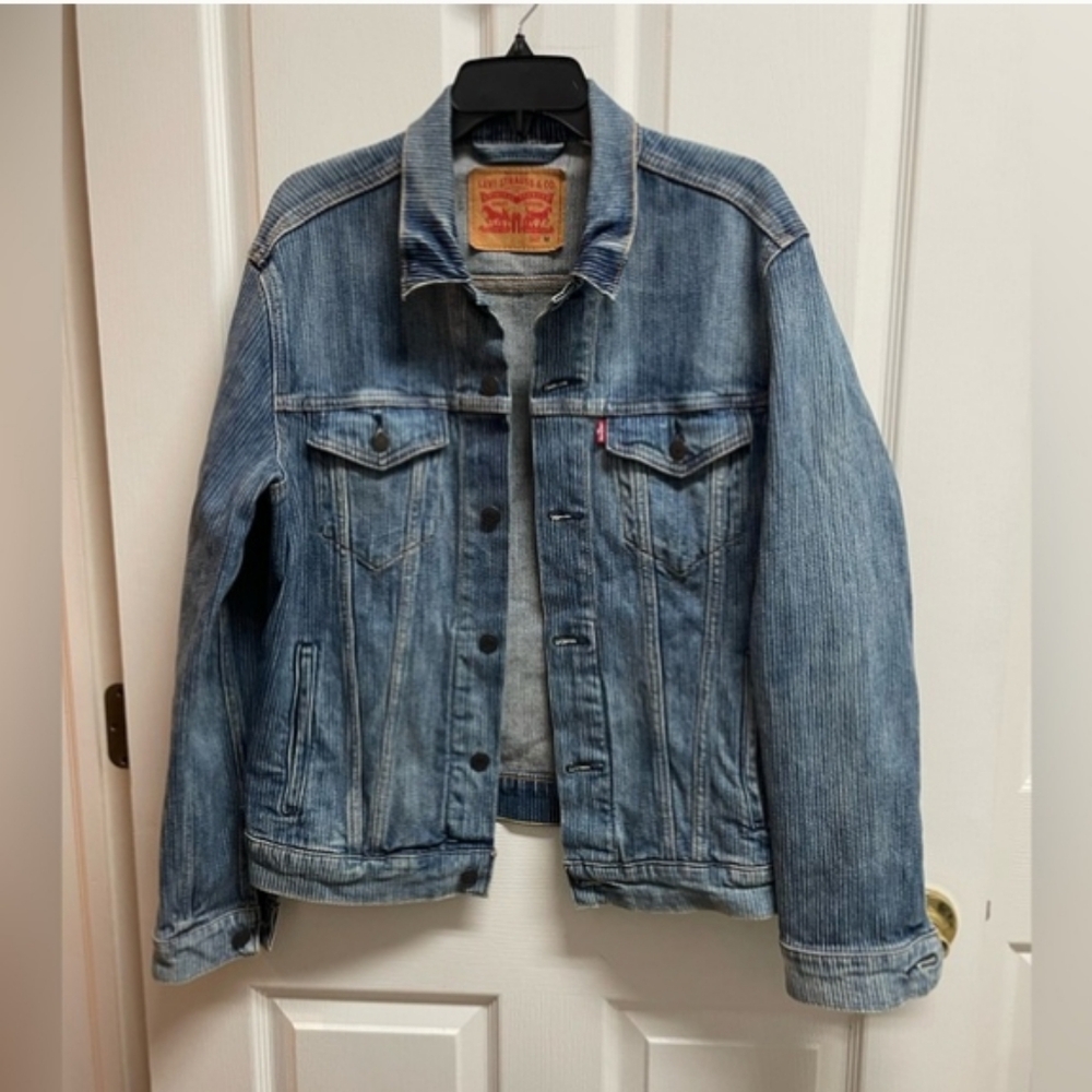 Levi's Blue Jean Jacket NWOT